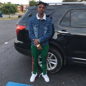 Meet your Posher, Robert